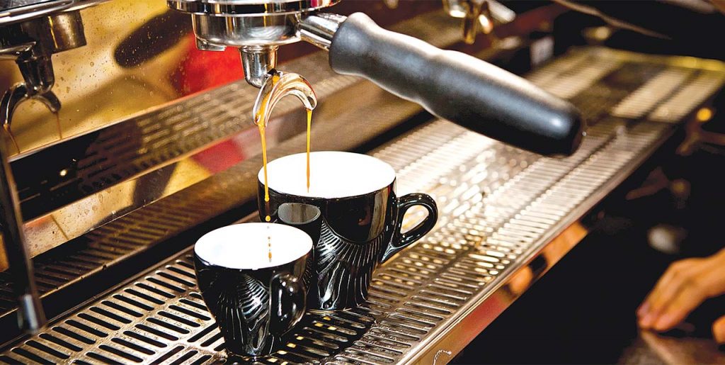 emag-pb-99-iklan-intern-barista