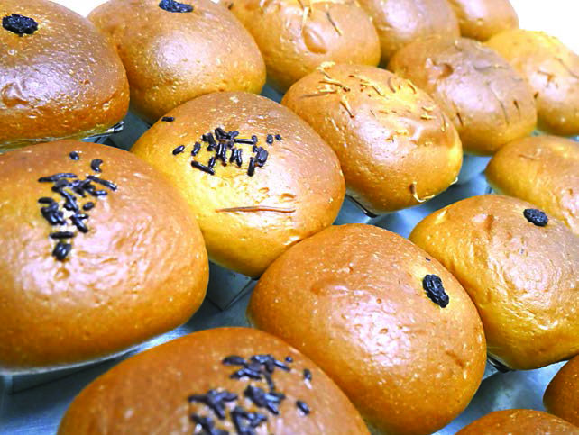 emag-pb-99-visit-roti-bluder-grazia-banyuwangi-02